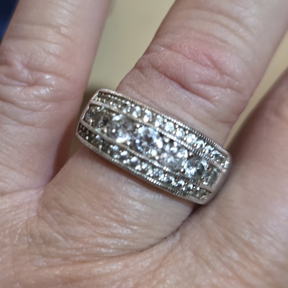 925 SILVER CZ DIAMOND RING BAND WEDDING,ANNIVERSARY COCKTAIL.8.12 Grams SIZE 9 - Picture 4 of 8
